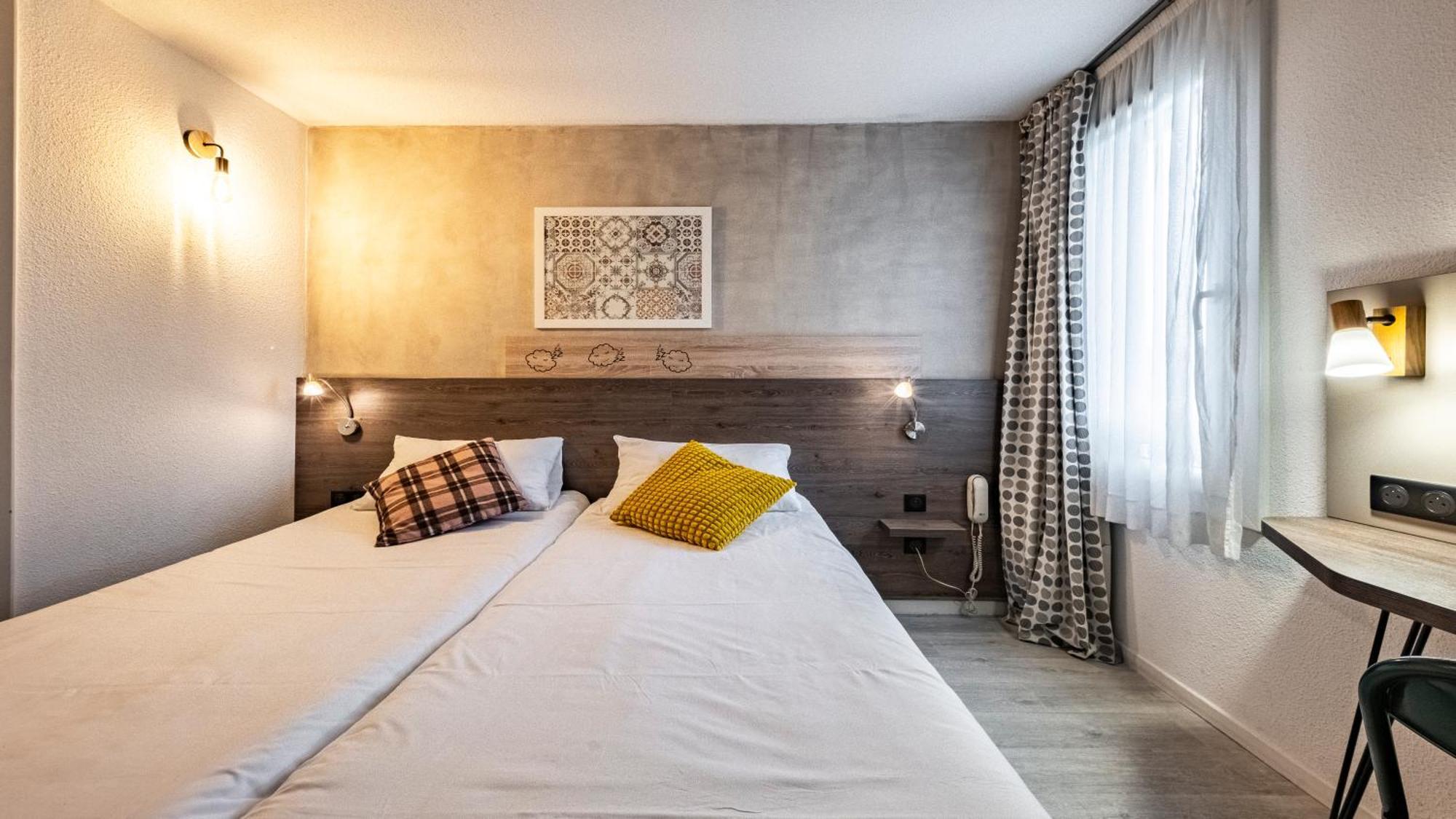 Greet Hotel Massieux Lyon Nord エクステリア 写真