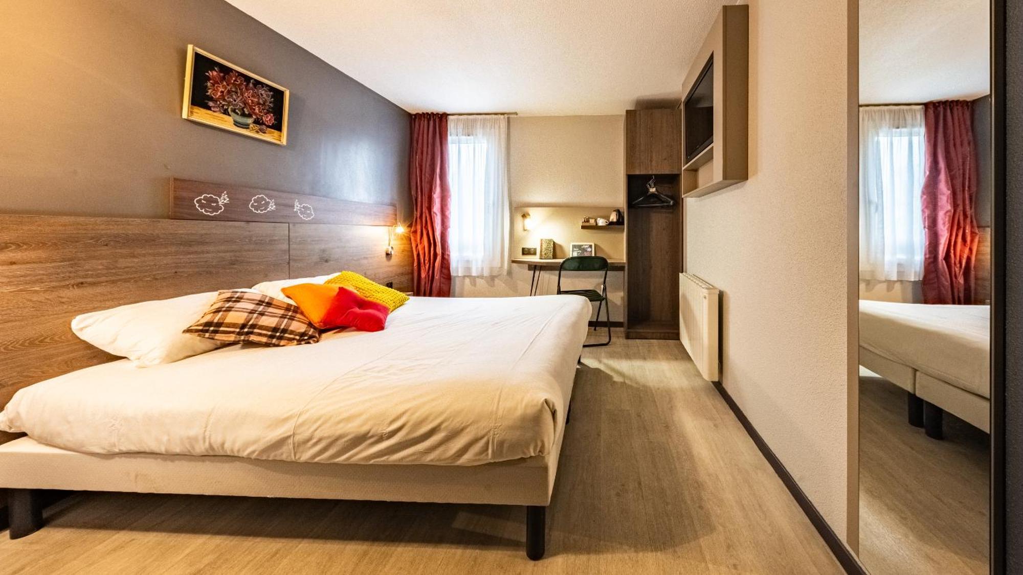 Greet Hotel Massieux Lyon Nord エクステリア 写真