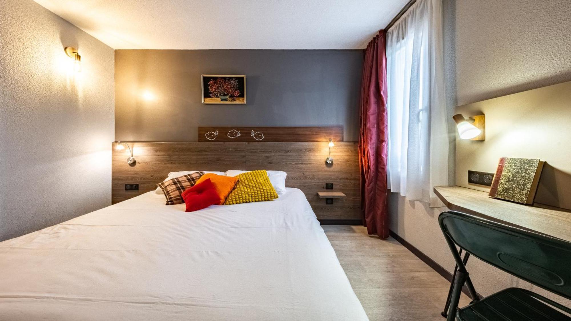 Greet Hotel Massieux Lyon Nord エクステリア 写真