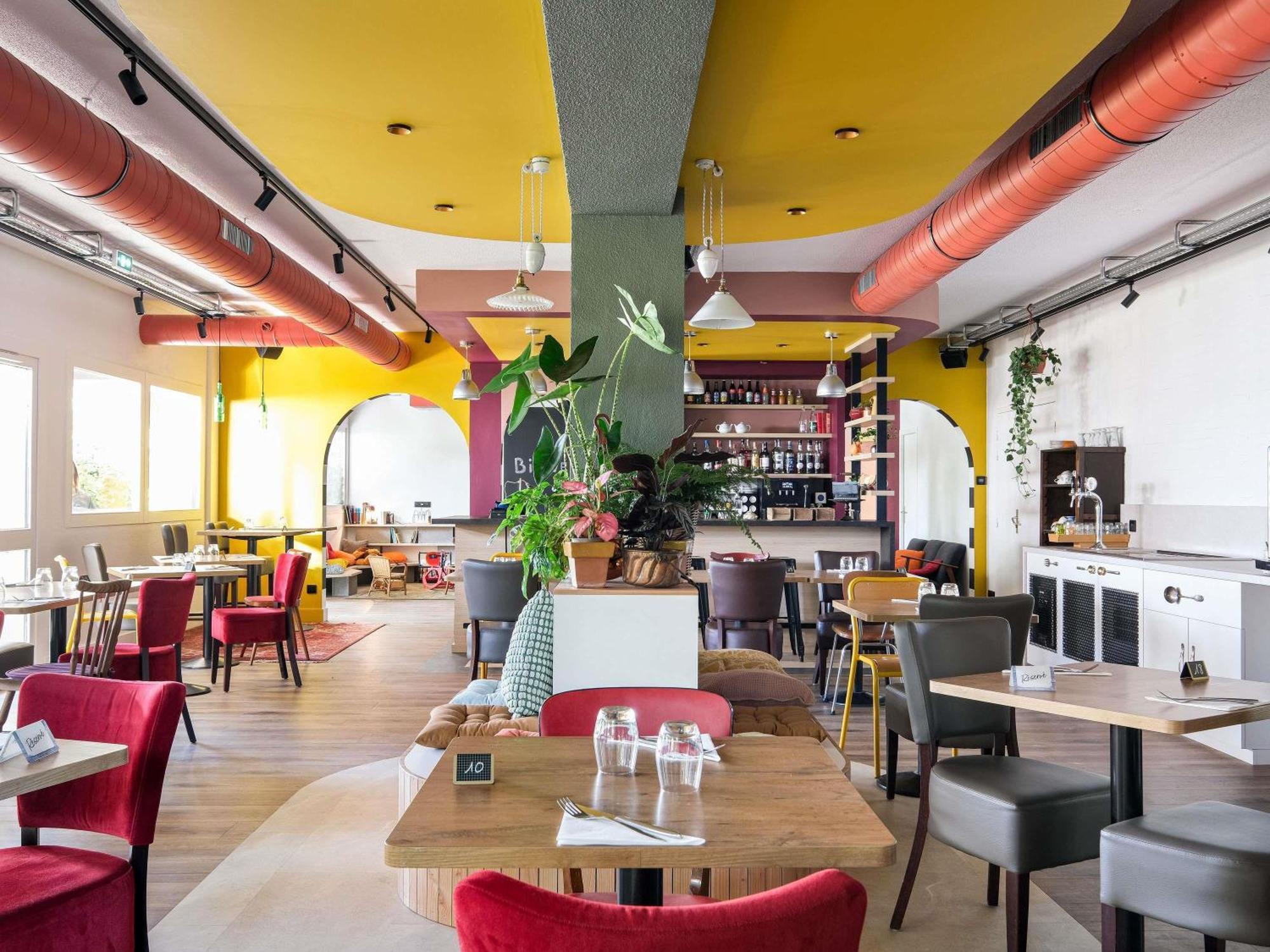 Greet Hotel Massieux Lyon Nord エクステリア 写真